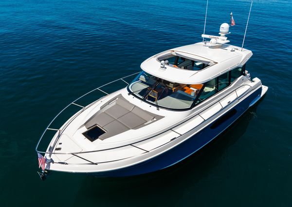 Tiara Yachts 49 COUPE image