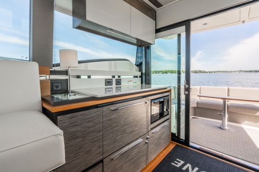 Tiara Yachts 49 COUPE image