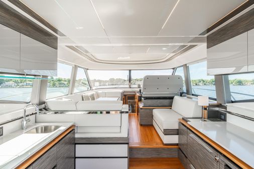 Tiara Yachts 49 COUPE image