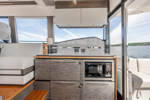 Tiara Yachts 49 COUPE image