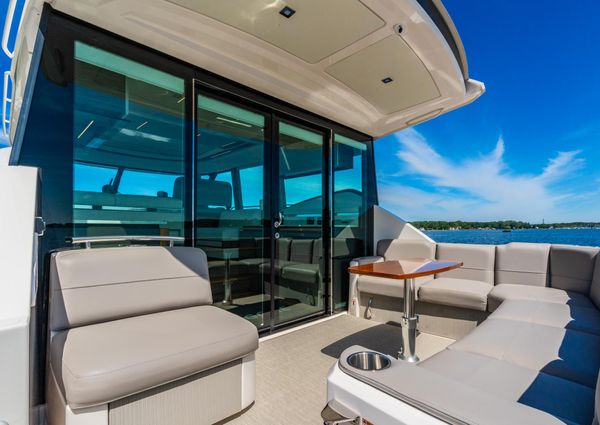 Tiara Yachts 49 COUPE image