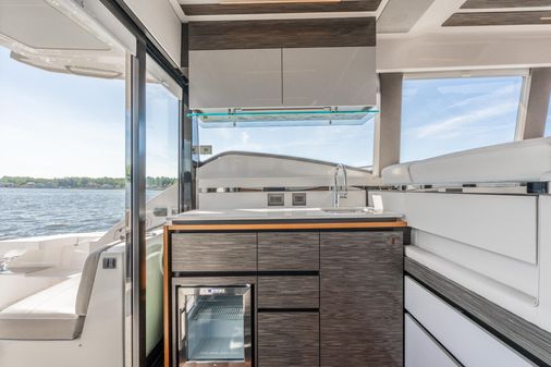 Tiara Yachts 49 COUPE image