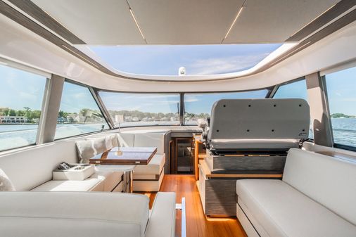 Tiara Yachts 49 COUPE image