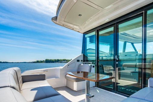 Tiara Yachts 49 COUPE image