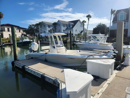 Boston Whaler 250 Dauntless image