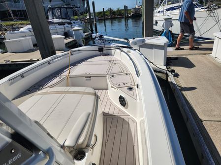 Boston Whaler 250 Dauntless image