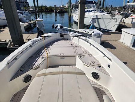 Boston Whaler 250 Dauntless image