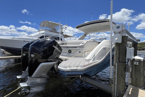 Sea Ray 310 SLX OB image