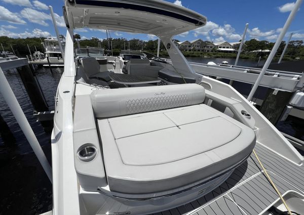 Sea Ray 310 SLX OB image