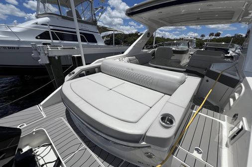 Sea Ray 310 SLX OB image