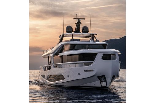 Ferretti Yachts INFYNITO 80 image