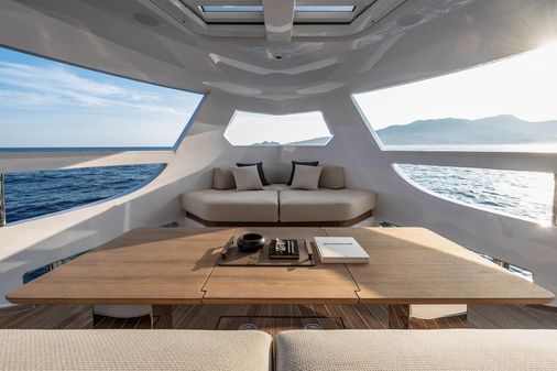 Ferretti Yachts INFYNITO 80 image