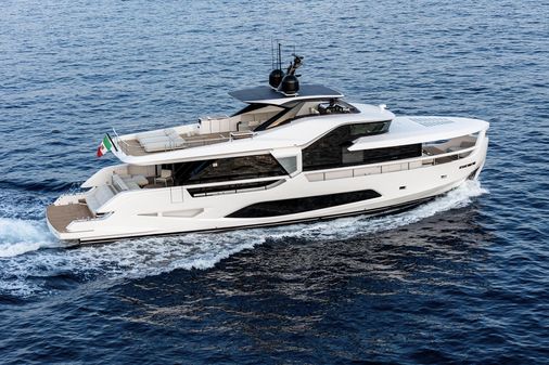 Ferretti Yachts INFYNITO 80 image