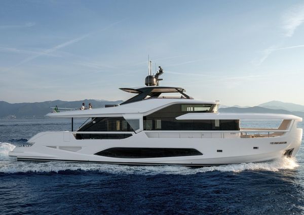 Ferretti Yachts INFYNITO 80 image