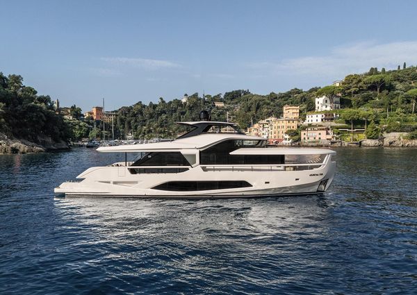 Ferretti Yachts INFYNITO 80 image