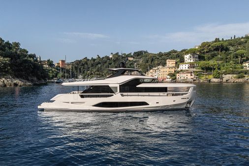 Ferretti Yachts INFYNITO 80 image