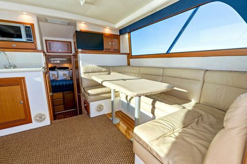 Cabo 35 Flybridge image