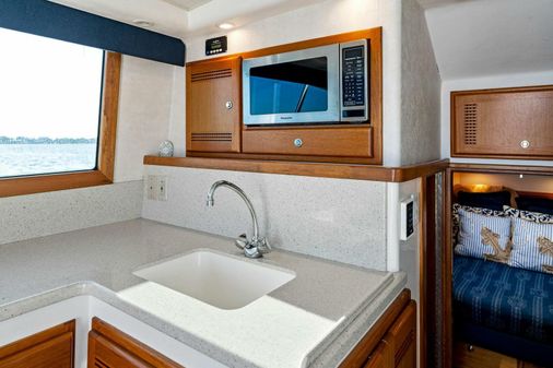 Cabo 35 Flybridge image