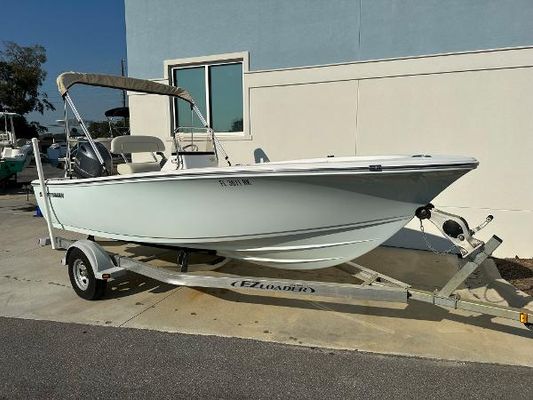 Sportsman ISLAND-REEF-19-CENTER-CONSOLE - main image