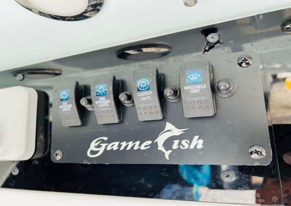 Sea Hunt Gamefish 25 image