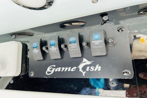 Sea Hunt Gamefish 25 image