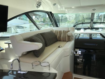 Sea Ray 410 Sundancer image