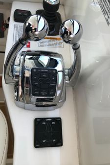 Sea Ray 410 Sundancer image