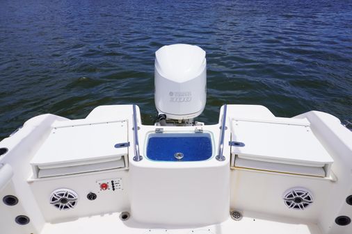 Everglades 230 Center Console image