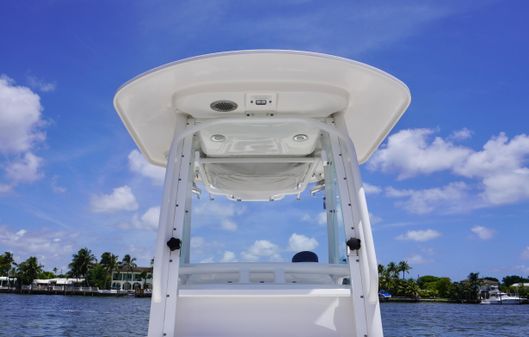 Everglades 230 Center Console image