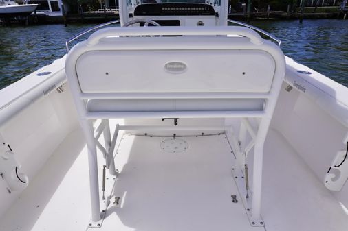 Everglades 230 Center Console image