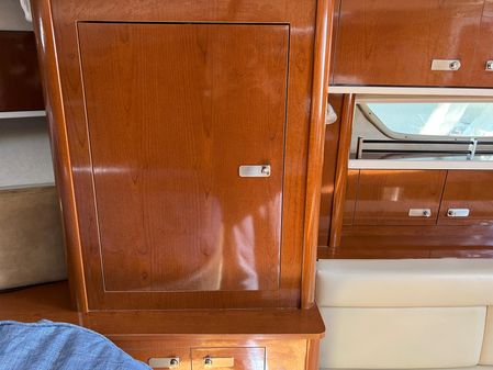 Sea Ray 350 Sundancer image