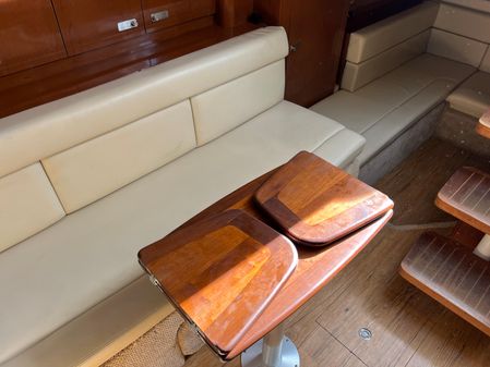 Sea Ray 350 Sundancer image