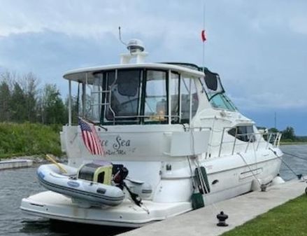 Cruisers Yachts 4450 Express Motor Yacht image