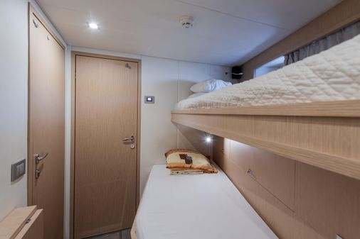 Custom Line Navetta 37 image