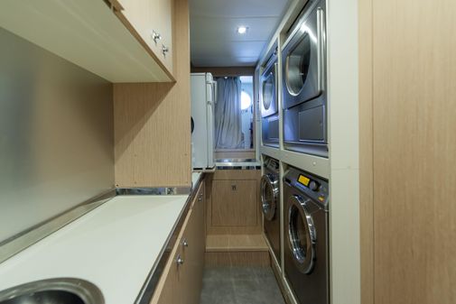 Custom Line Navetta 37 image