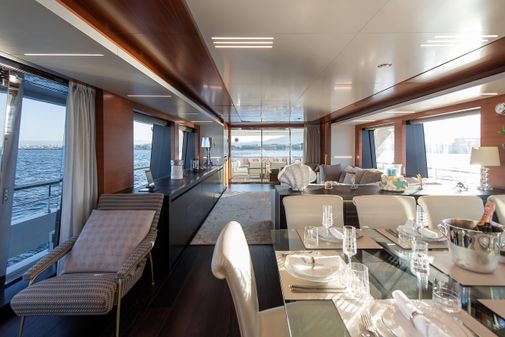 Custom Line Navetta 37 image