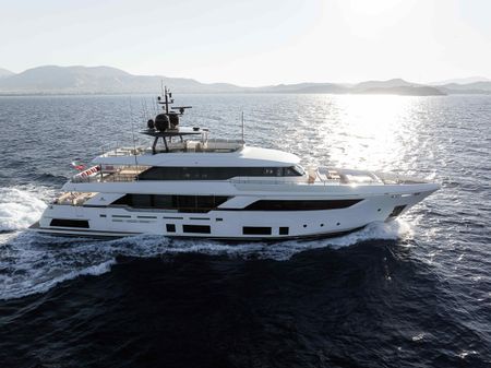 Custom Line Navetta 37 image