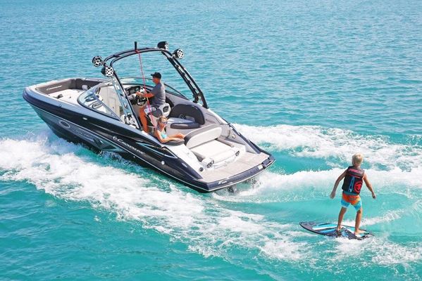 Crownline Eclipse E255 Surf - main image