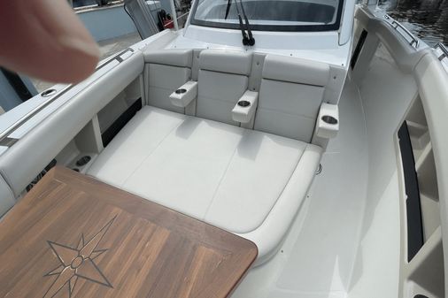 Boston Whaler 350 Realm image