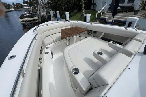 Boston Whaler 350 Realm image