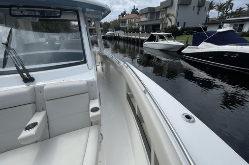 Boston Whaler 350 Realm image