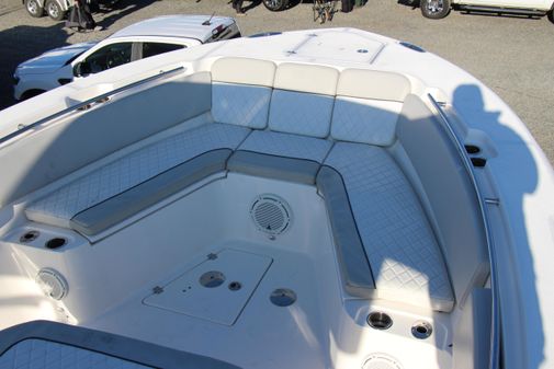 Sea Fox 328 Commander image