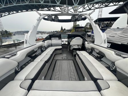 Malibu Wakesetter 25 LSV image