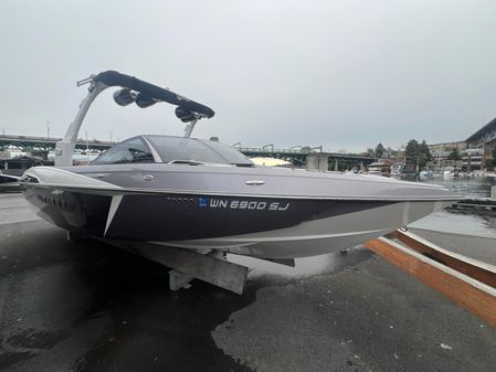 Malibu Wakesetter 25 LSV image