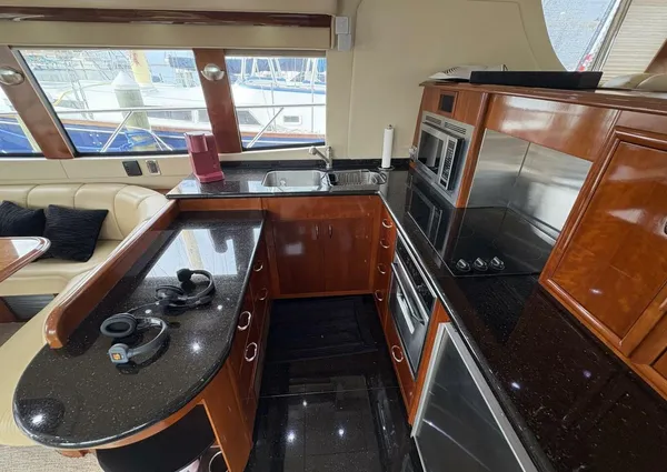 Carver 56 Voyager image