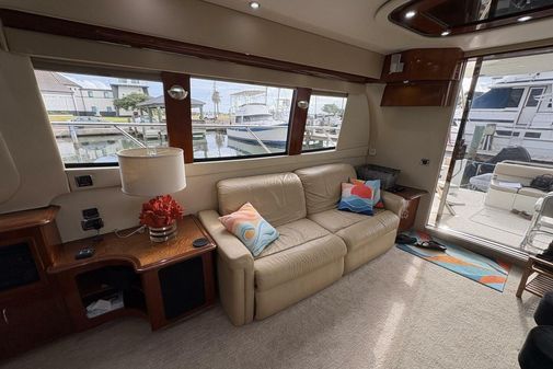 Carver 56 Voyager image