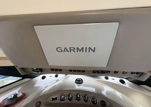 Carver 56 Voyager image