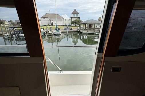 Carver 56 Voyager image