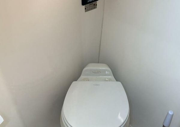 Carver 56 Voyager image