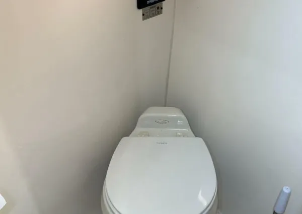 Carver 56 Voyager image